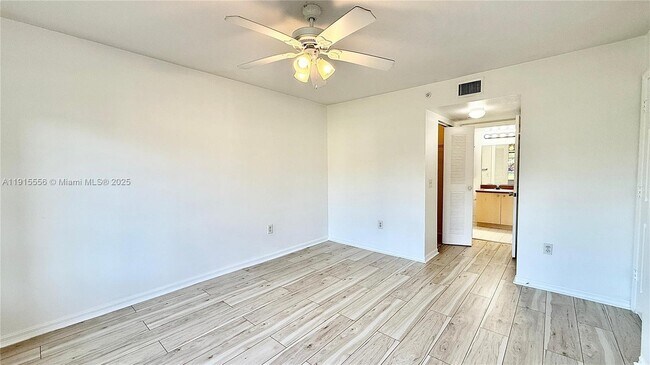 Building Photo - 4190 San Marino Blvd