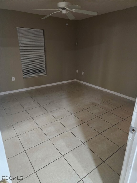 Building Photo - 2421 Churchill Ave N