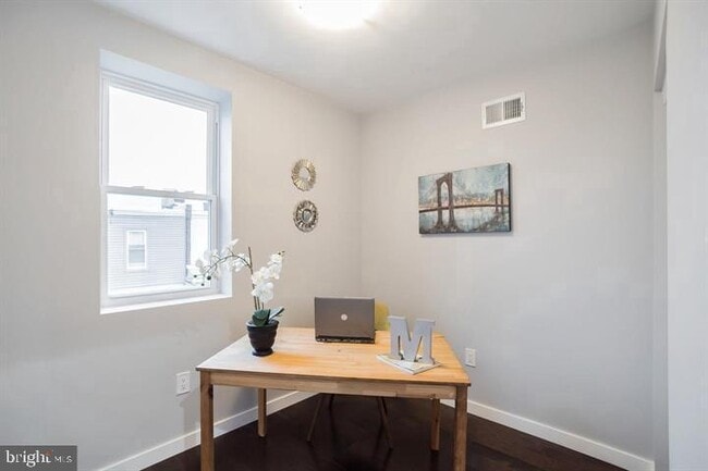 Building Photo - 1539 S Ringgold St