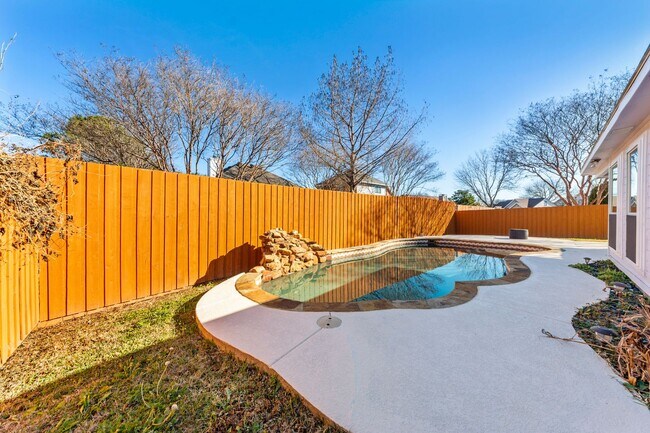 Building Photo - 128 Overbrook Dr