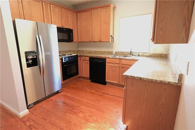 Building Photo - 217 Mountain View St