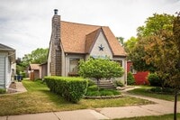 Building Photo - Gorgeous Tudor Northside Home!