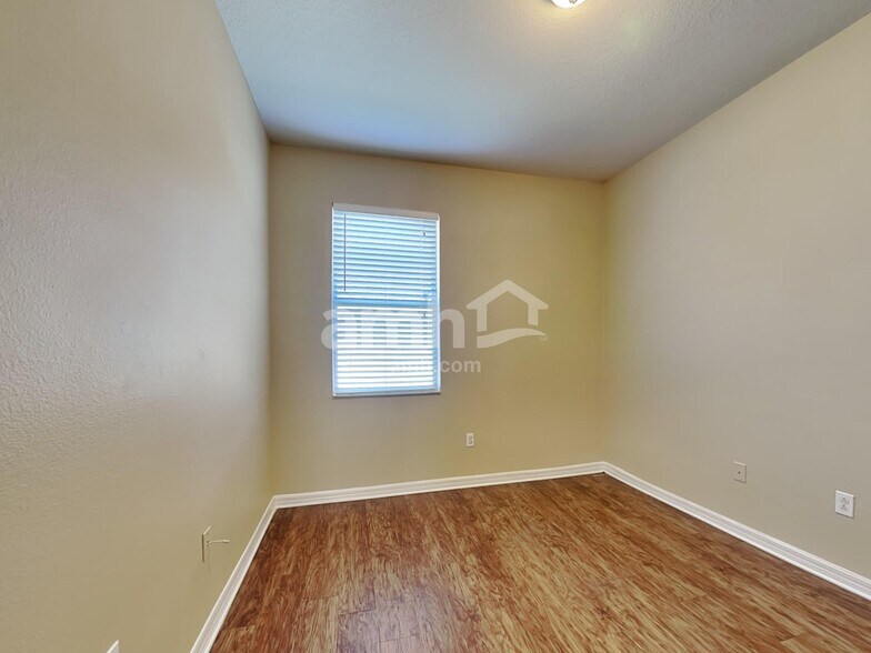 Building Photo - 7131 Forest Mere Dr