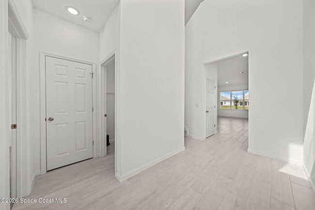 Building Photo - 2264 Middlebury Drive