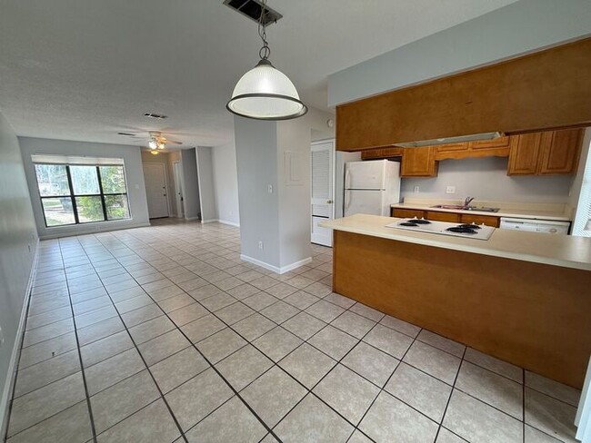 Building Photo - Gulf Breeze - Villa Woods - 2 bedroom, 1.5 bathroom
