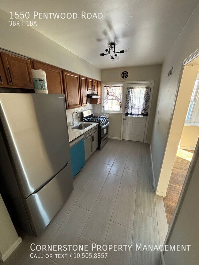 Building Photo - 1550 Pentwood Rd