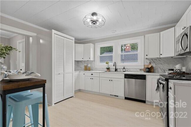 Building Photo - 2 Bedroom Home in Salisbury