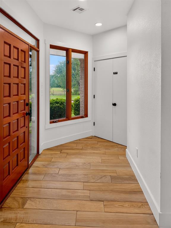 Building Photo - 6106 FM Rnch