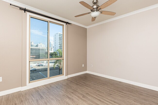 Building Photo - 1501 Front St