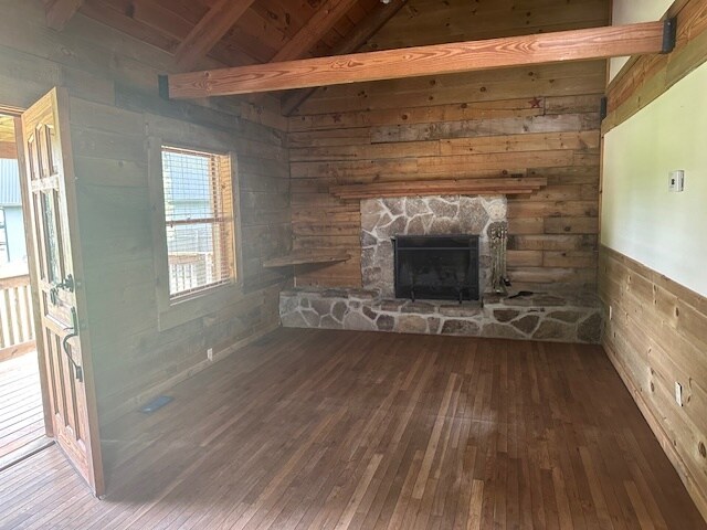 Building Photo - 1063 Marina St