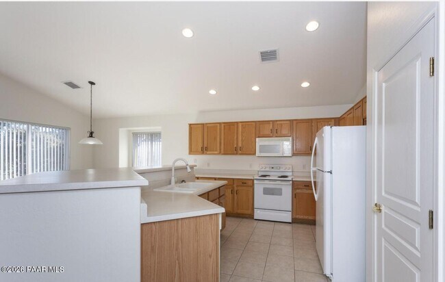 Building Photo - 1654 St Andrews Way