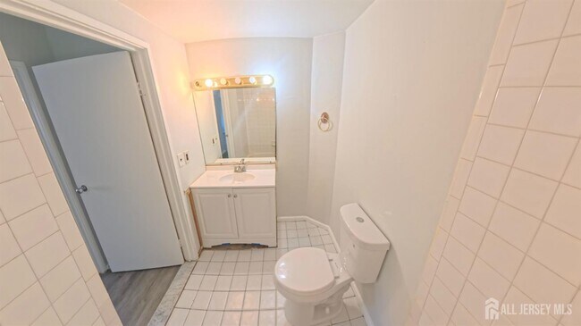 Building Photo - 40 Fayette St