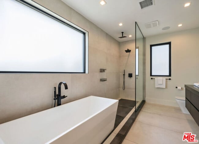 Building Photo - 4299 Elmer Ave