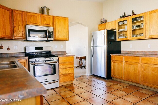 Building Photo - 1651 N Pima Ct