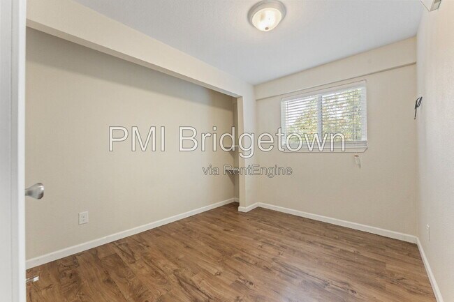 Building Photo - 1115 13th St