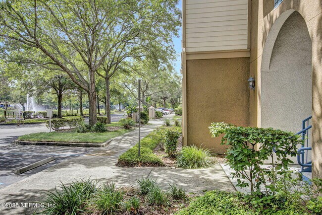 Building Photo - 12700 Bartram Park Blvd