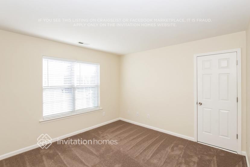 Building Photo - 16908 Glassfield Dr