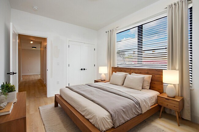 Building Photo - 6710 Park Ave