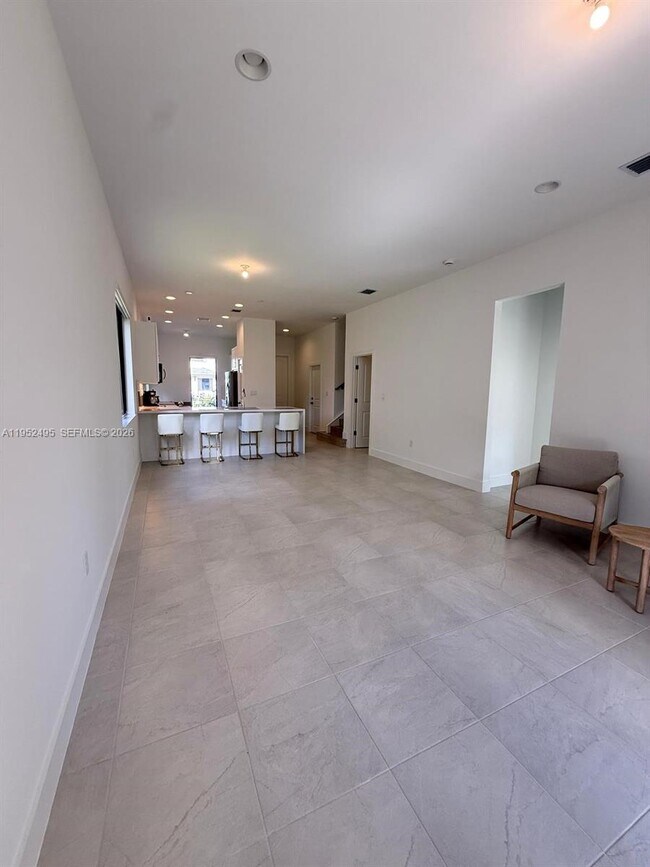 Building Photo - 5816 Agostino Way