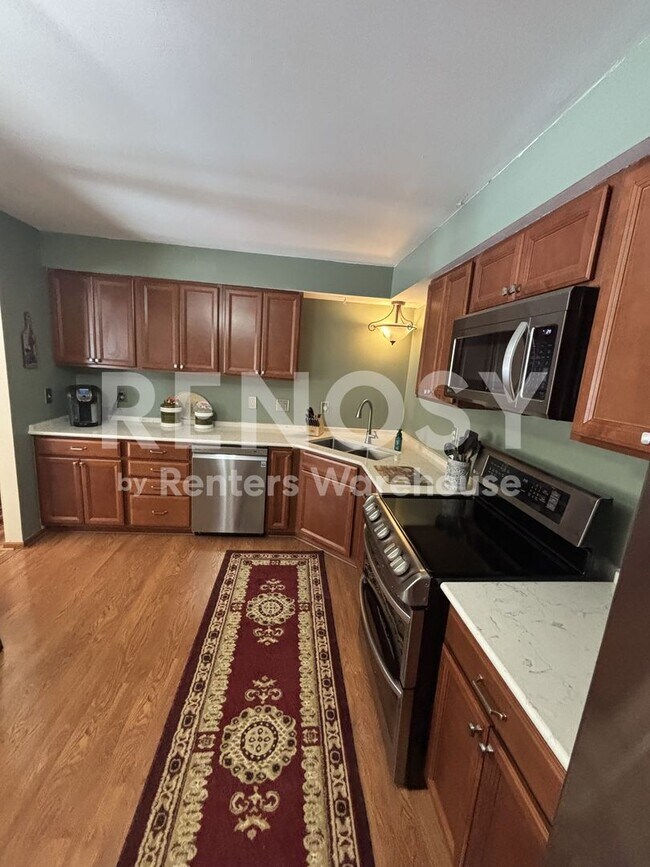 Building Photo - 15536 Garfield Cir