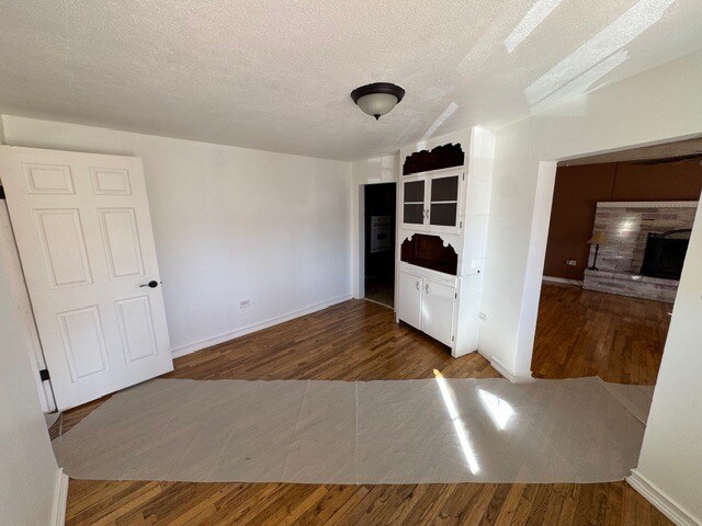 Building Photo - 1825 Mann St