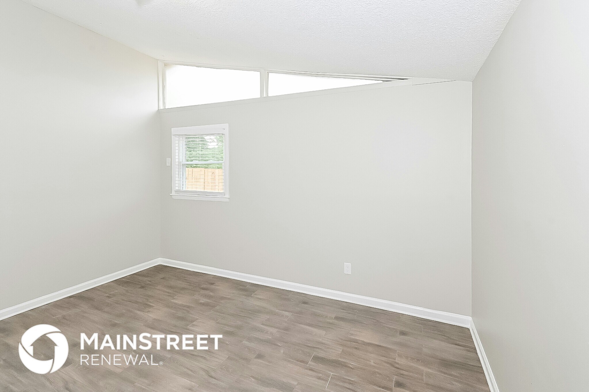 Building Photo - 2943 Brandale St