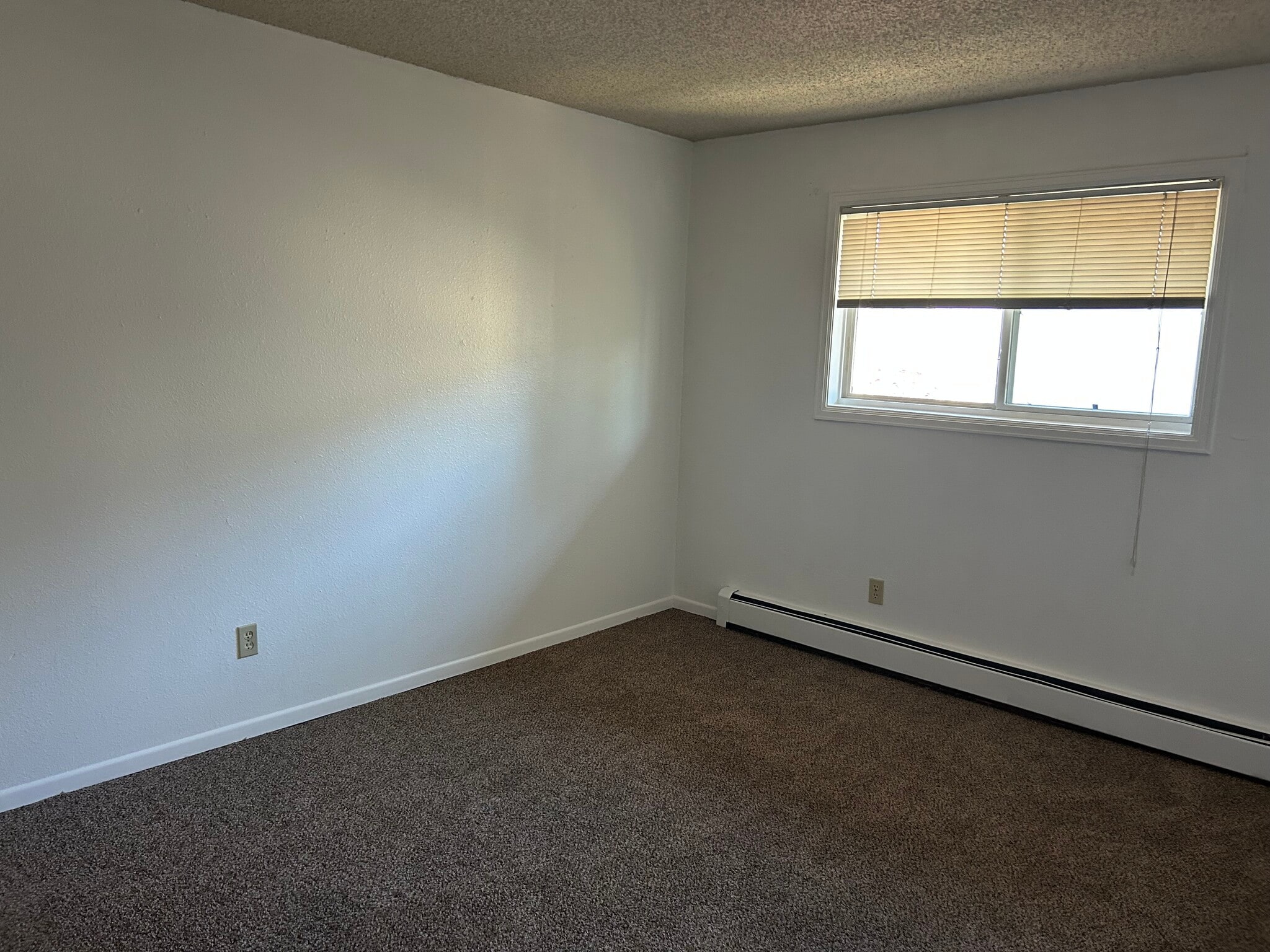 Building Photo - 5034 El Camino Dr