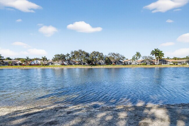 Building Photo - 7891 Sailing Shores Terrace