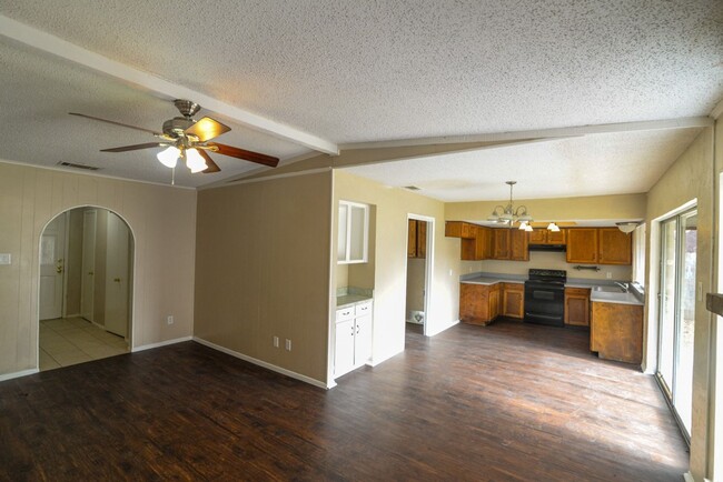 Building Photo - Great home for a great price in Forney!