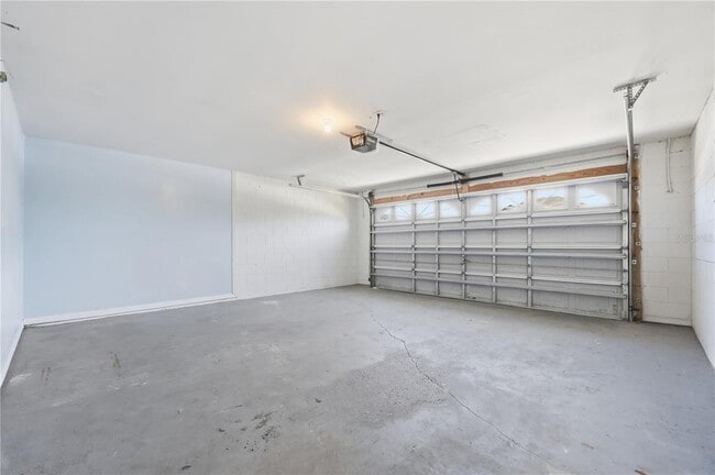 Building Photo - 7339 Country Run Pkwy
