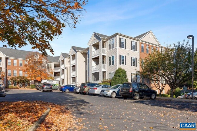 Building Photo - 270 Riverbend Dr