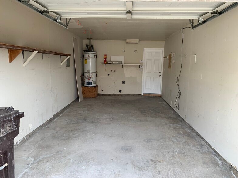Building Photo - 6412 -6414 Terra way