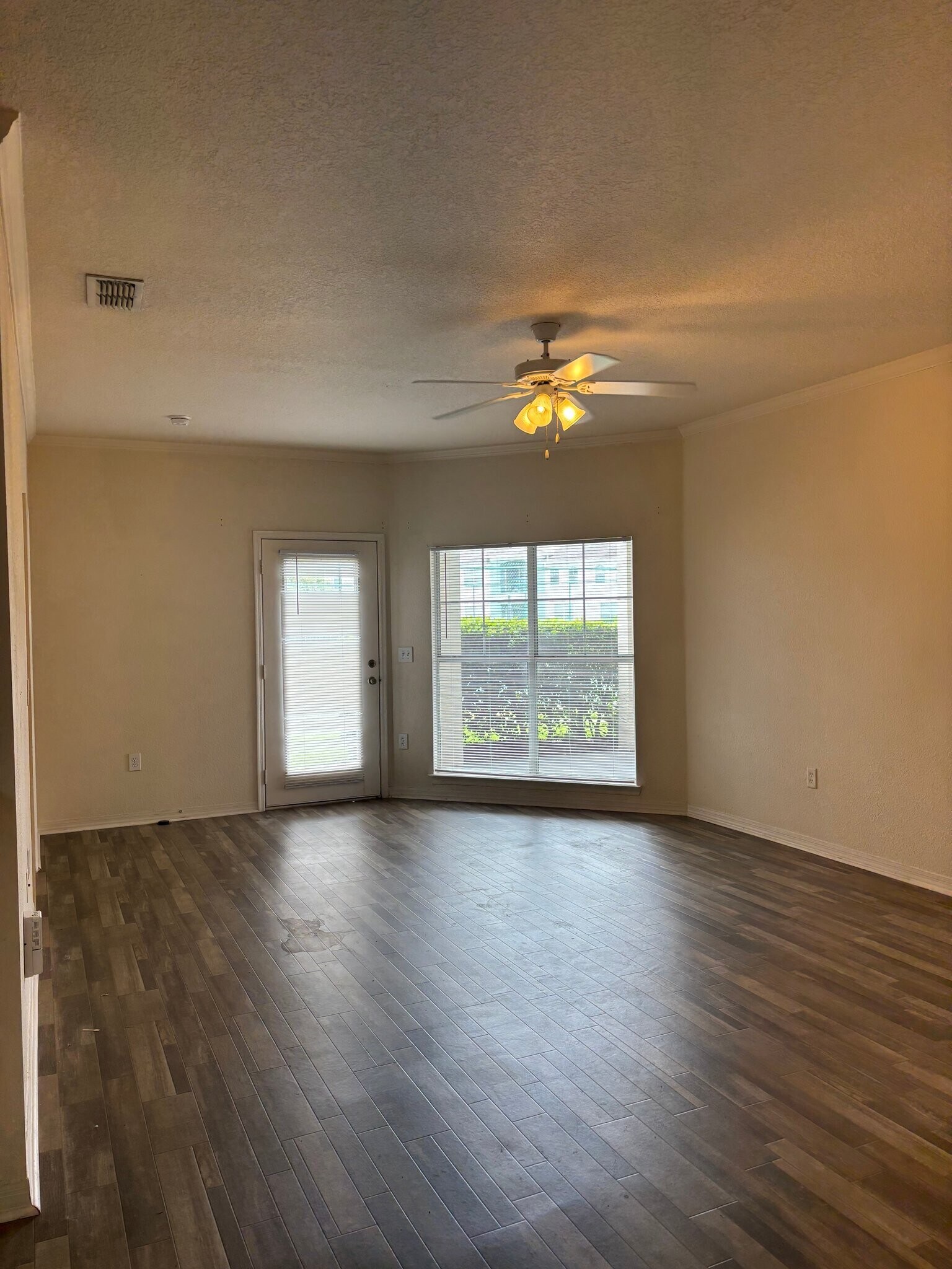 Building Photo - 4460 Hodges Blvd