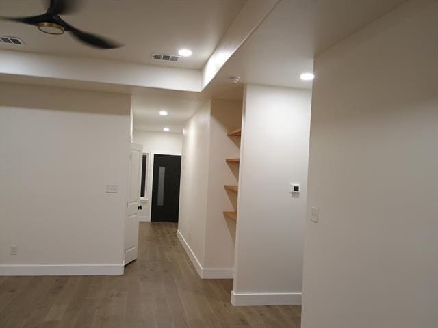 Building Photo - 528 Pettit Dr
