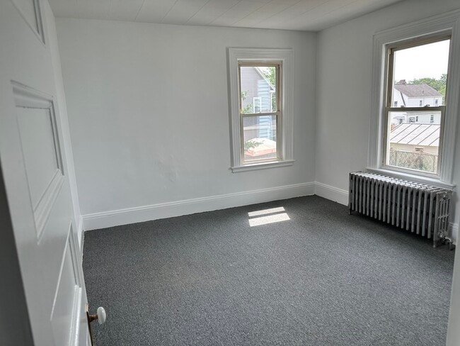 Building Photo - 148 George St