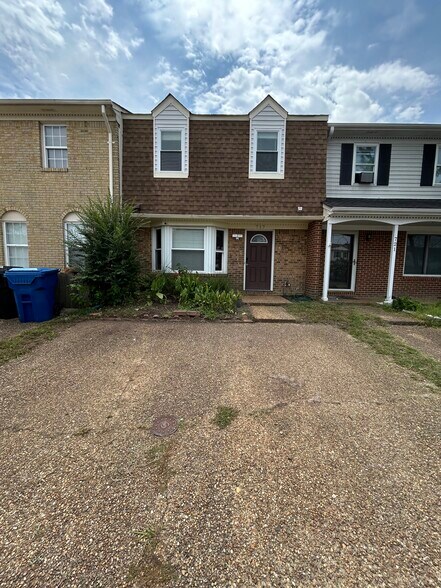 Building Photo - 717 Westminster Ln