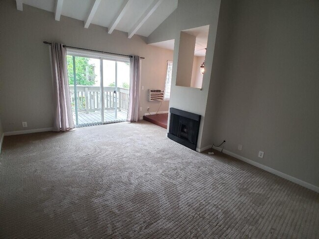 Building Photo - 2 Bed 2 Bath Condo In Walnut Creek