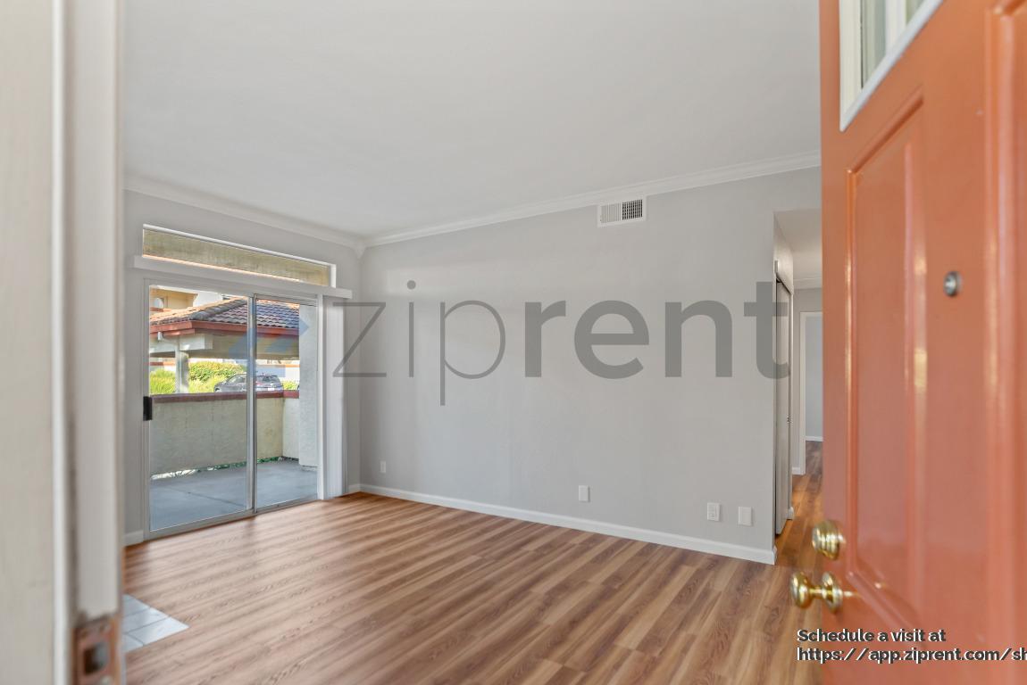 Building Photo - 7054 Dublin Meadows St