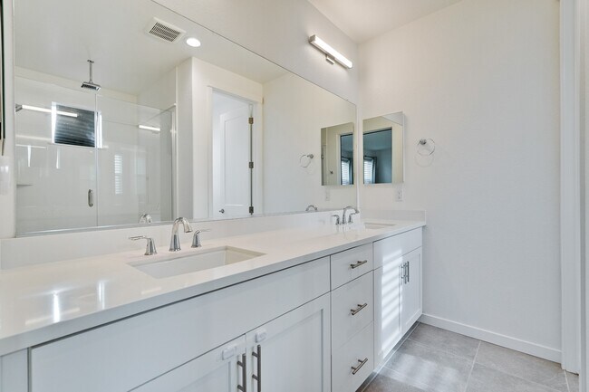 Building Photo - 2248 Solace Loop