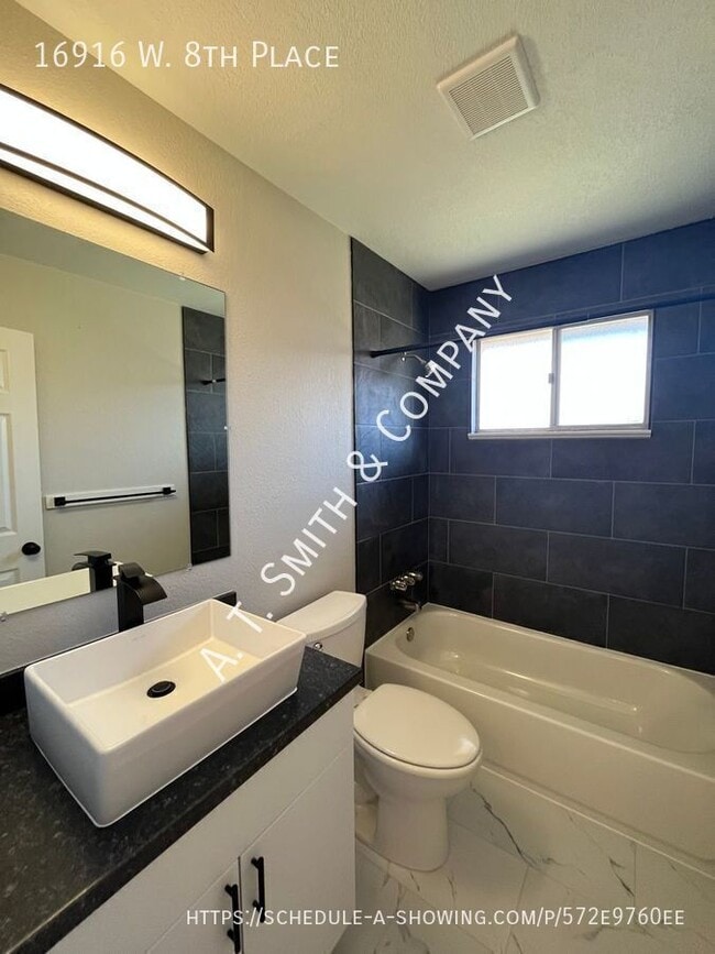 Building Photo - 16916 W 8th Pl