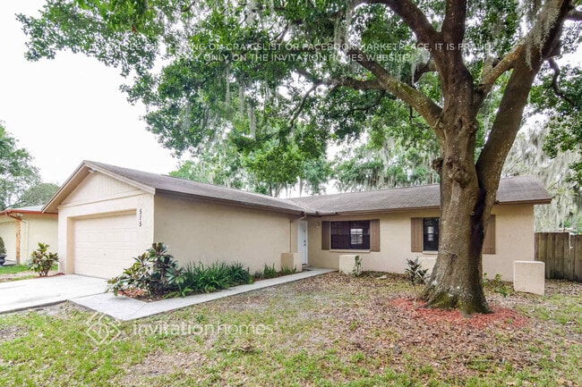 Building Photo - 515 Wynnwood Dr