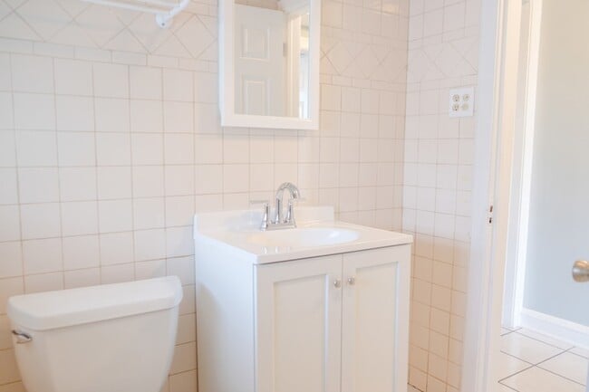 Building Photo - 5445 W 64th St