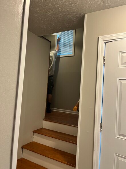 stairwell - 134 Newtown Rd NE