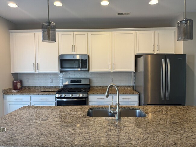 Building Photo - 3604 Hickory Neck Blvd