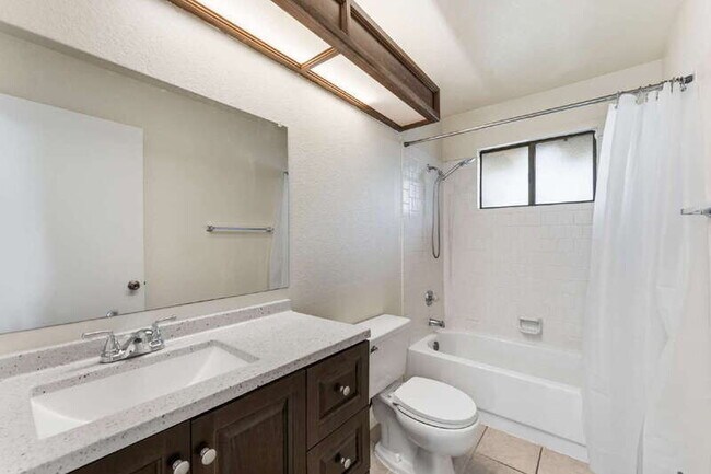 Building Photo - 101 Claim Ct