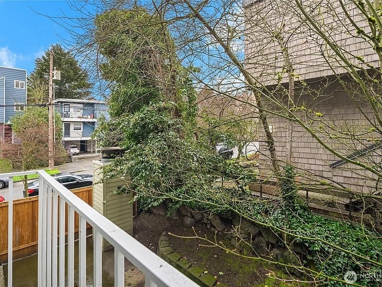 Building Photo - 800 N Allen Pl