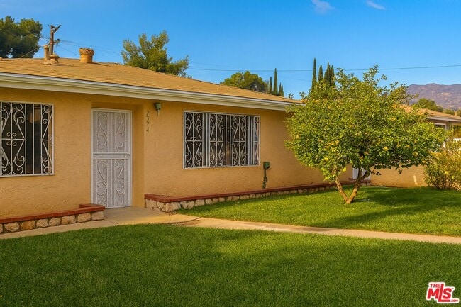 Building Photo - 15131 Polk St