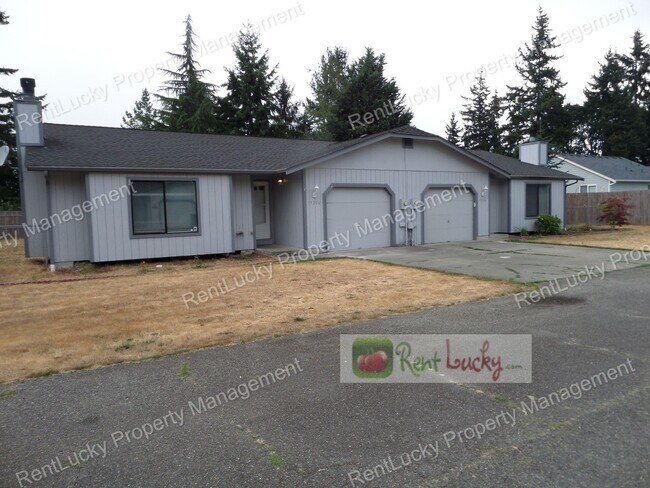 Building Photo - Green-Parkland Duplex