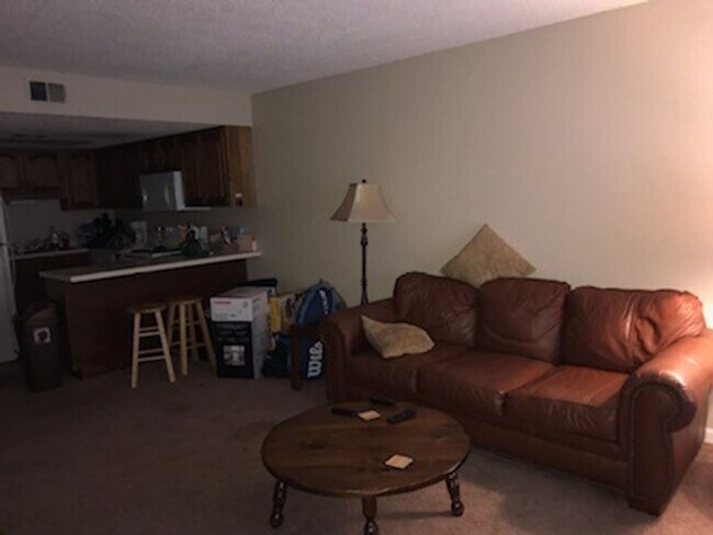 Building Photo - Deerfield Condominiums
