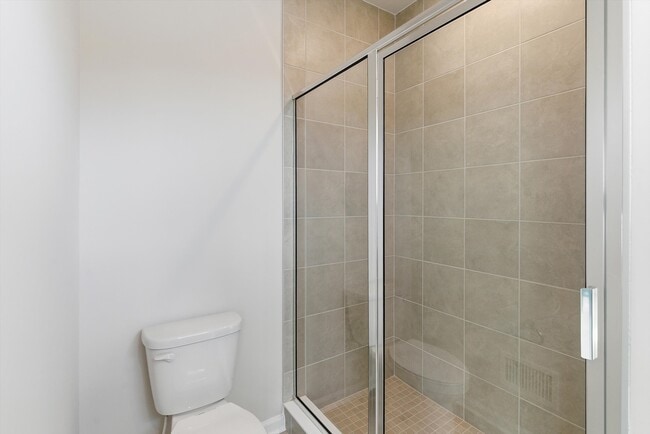 Building Photo - 12 Barton Ave